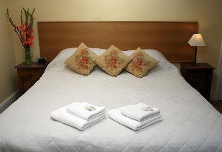 The Staff Of Life Hotell Ticknall Eksteriør bilde
